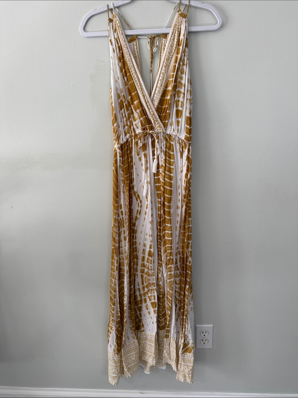 White and Mustard Tie-Dye Maxi Dress with V-Neck
